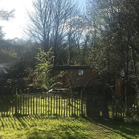 Relax In The Unique And Cosy Off-grid Eco Shepherd's Hut Between Heaven And Earth