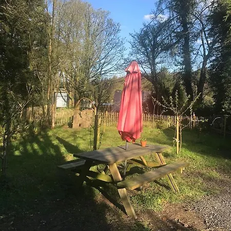 Relax In The Unique And Cosy Off-grid Eco Shepherd's Hut Between Heaven And Earth