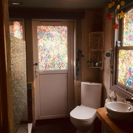 Relax In The Unique And Cosy Off-grid Eco Shepherd's Hut Between Heaven And Earth Chata Mountshannon